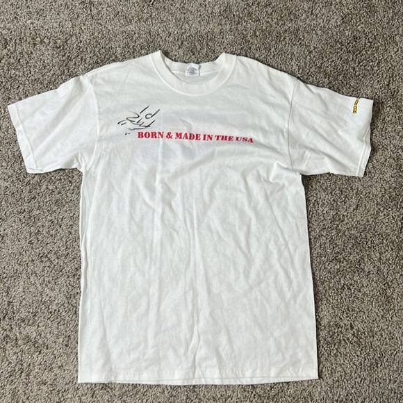 Signed Nestle Crunch T-shirt - Picture 2 of 5